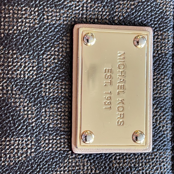 Michael Kors brown khaki mk zipper wristlet clutch wallet - Picture 3 of 5